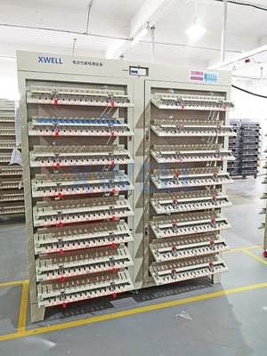 リチウム電池のパックの等級分け機械512チャネル円柱電池の排出機械