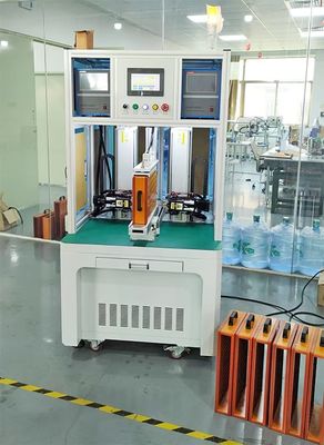 良い値段 18650/26650/32650の円柱電池のパックのための自動CNCのスポット溶接機械 オンライン