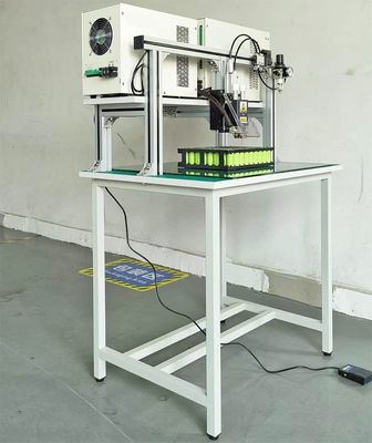 良い値段 ガントリー電池セルのスポット溶接機、DC スポット リチウム円筒電池パックの溶接機 オンライン